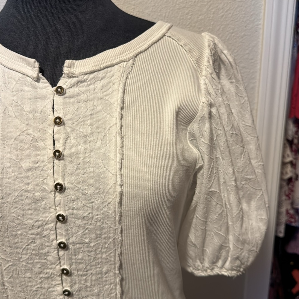 Pilcro White Puff-Sleeve Button Front Top - Picture 4 of 13